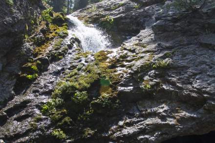 Image of the waterfall at donut falls