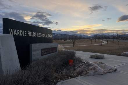 Image of Wardle Fields Regional Park Sign in the winter
