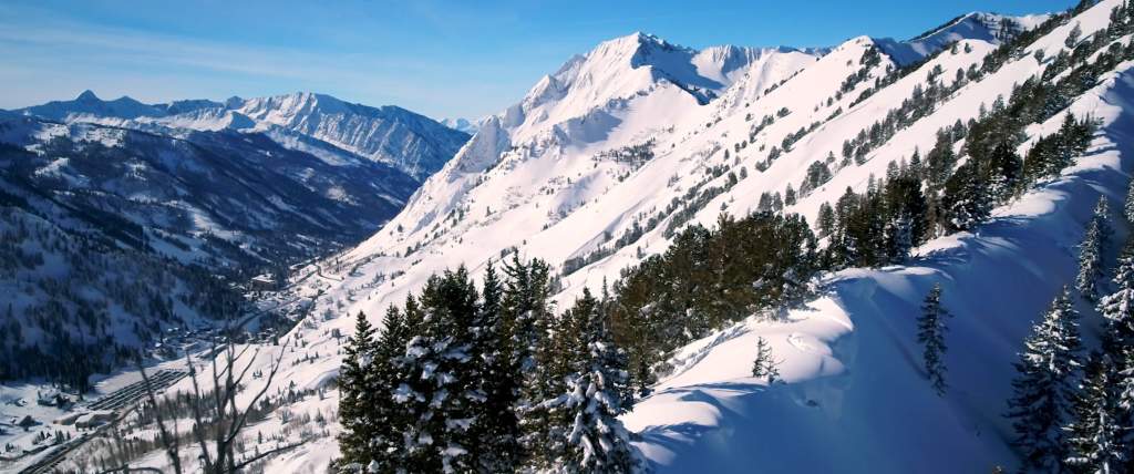 Little Cottonwood Canyon Drone Shot