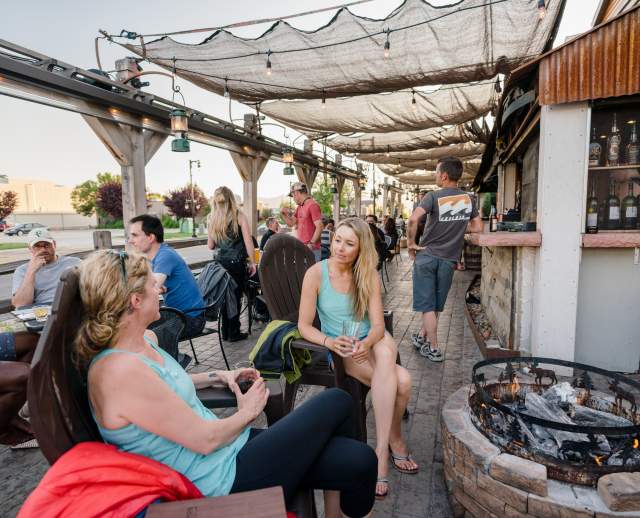 Campfire Lounge