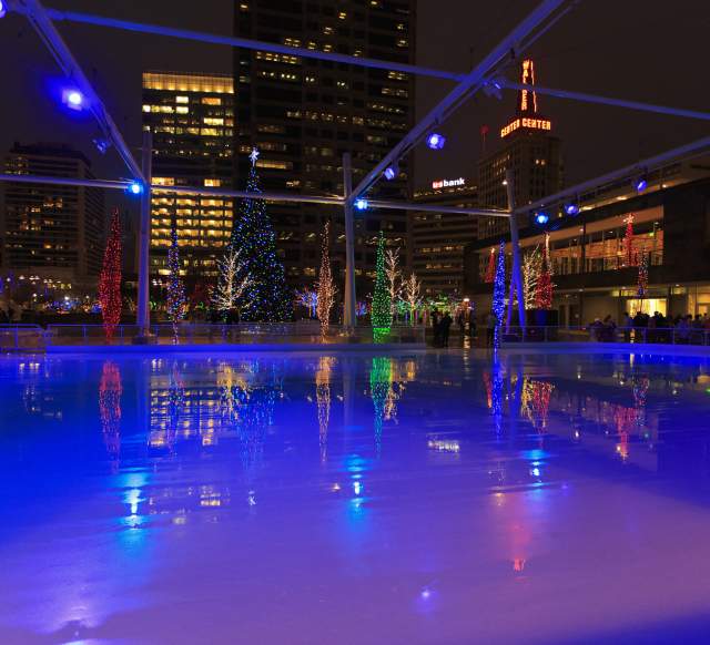 The Downtown Ice skating rink is fun for the whole family!